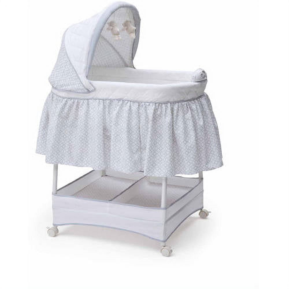 Delta children deluxe gliding cheap bassinet