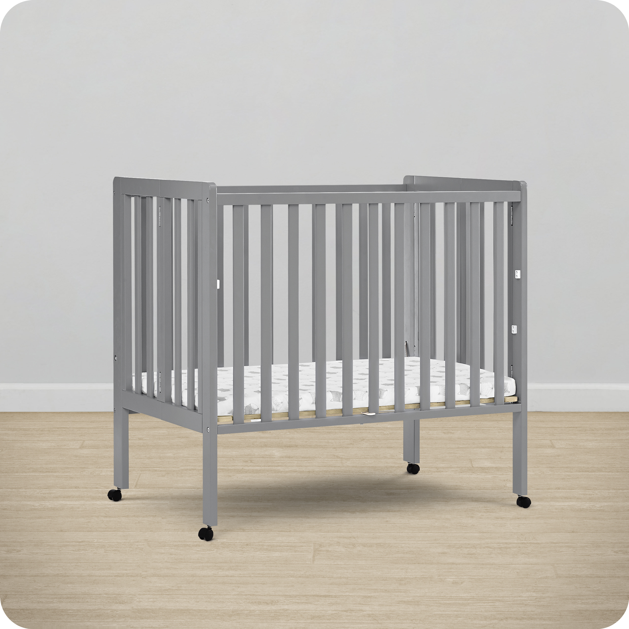 Dream On Me 2in1 Folding Portable Mini Crib, Natural