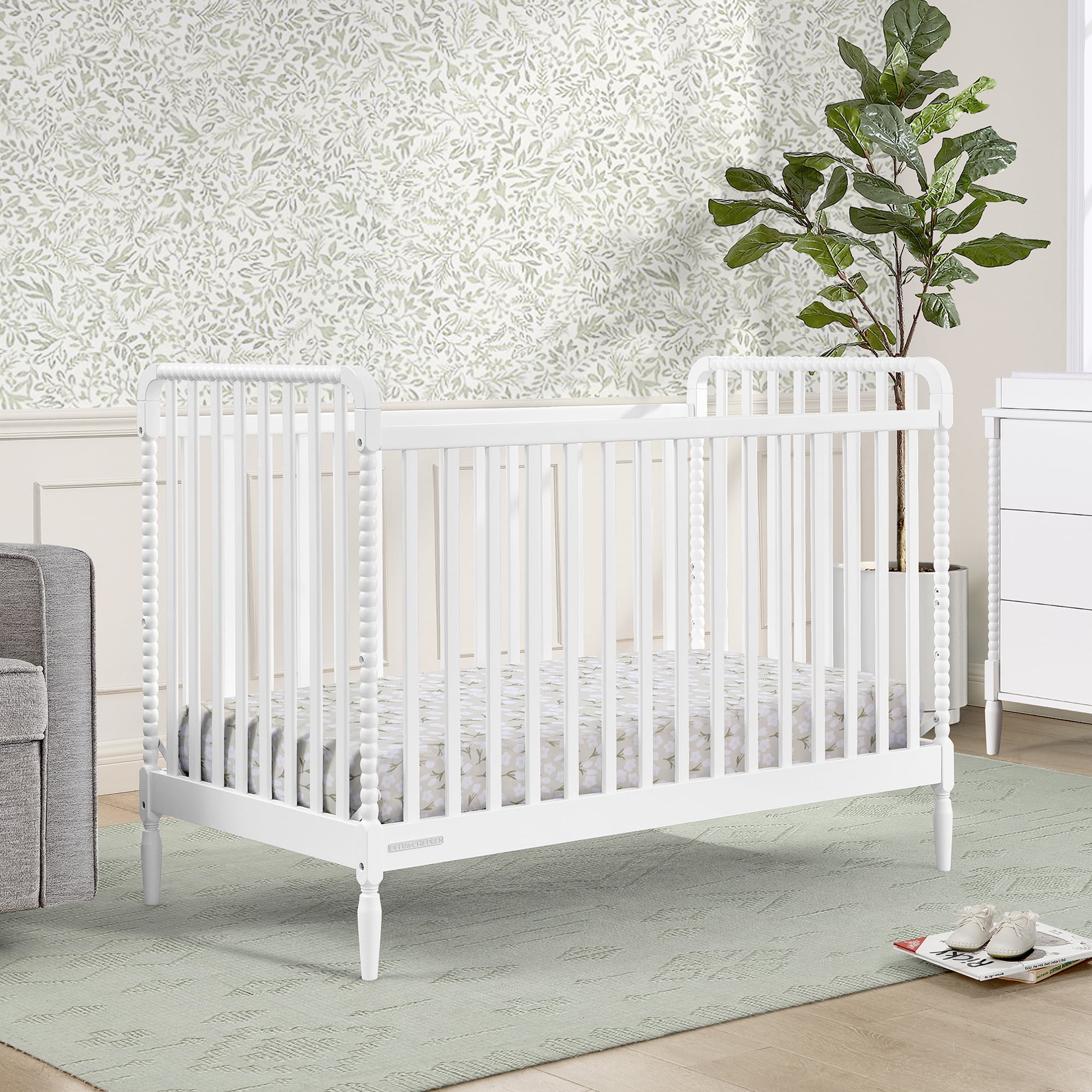 Delta Children Lily 4-in-1 Convertible Crib - Greenguard Gold