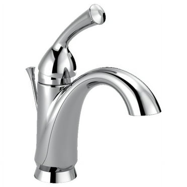 Delta Haywood Single Handle Centerset Bathroom Faucet in Chrome 15999-DST