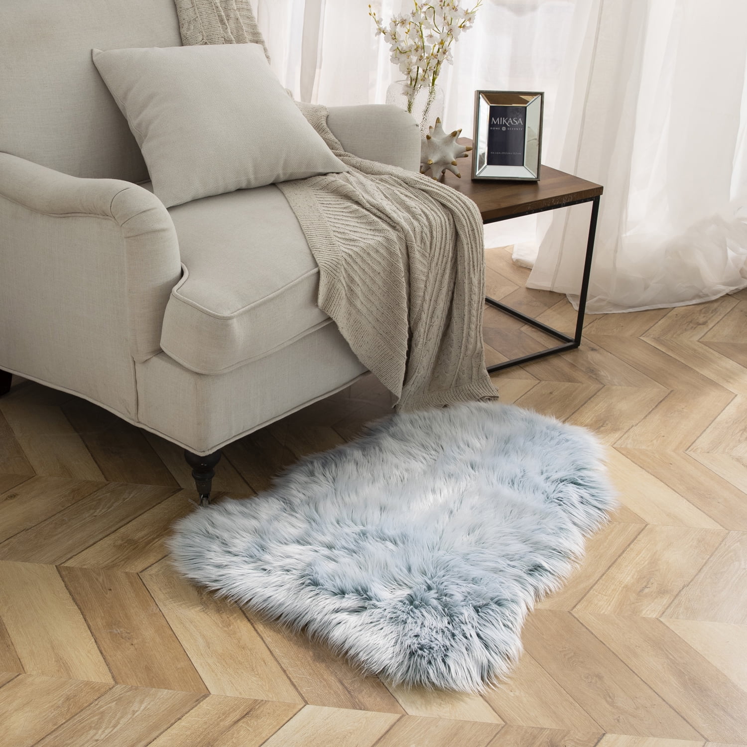 Deluxe Ultra Soft Faux Sheepskin Fur Series Fluffy Decorative Indoor Shag Area Rug, 2 x 3 Feet, Turquiose and White, 1 Pack