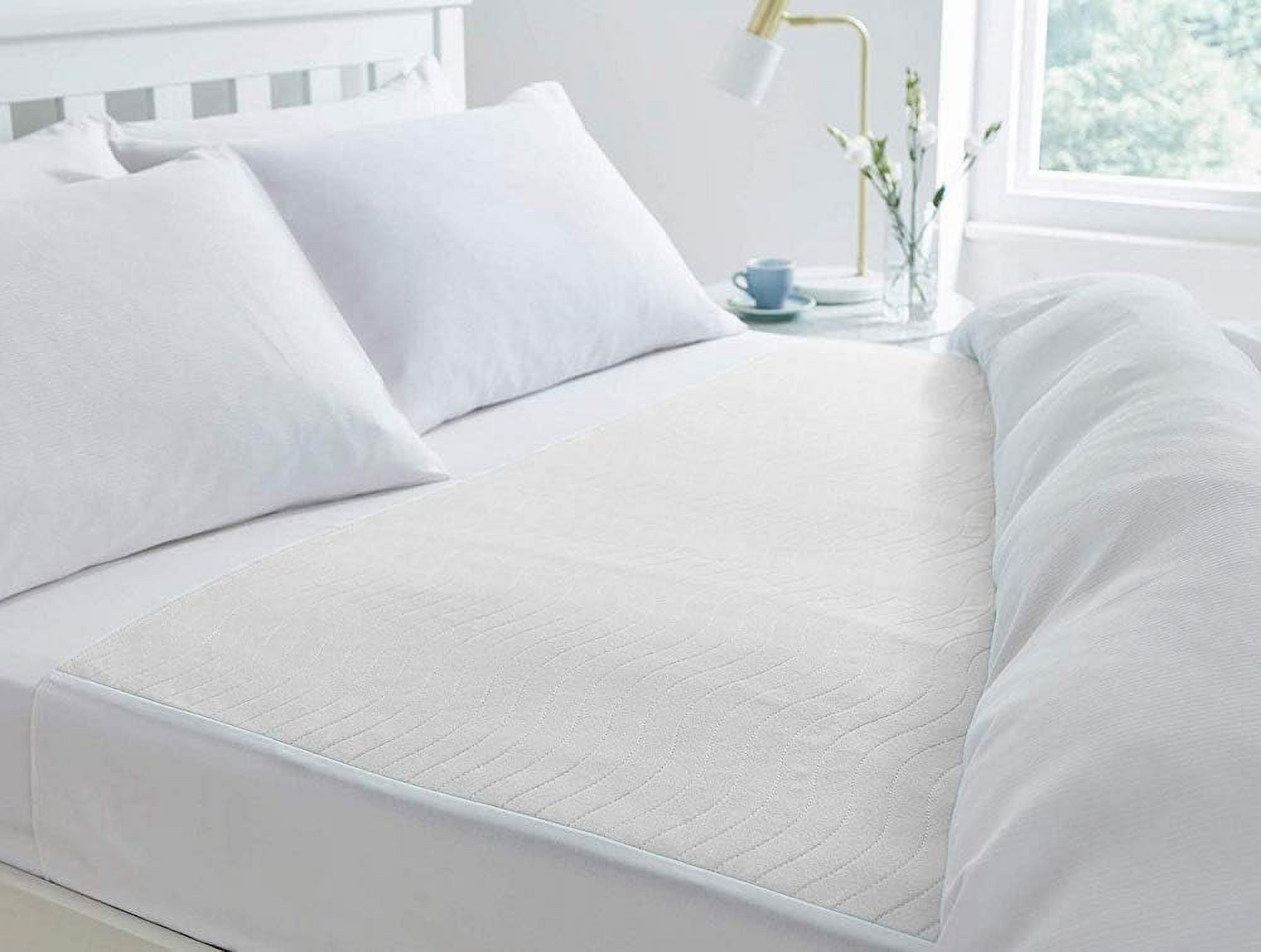 Deluxe Washable and Absorbent Reusable, Doublesize Bed, Incontinence Pad/Waterproof Mattress