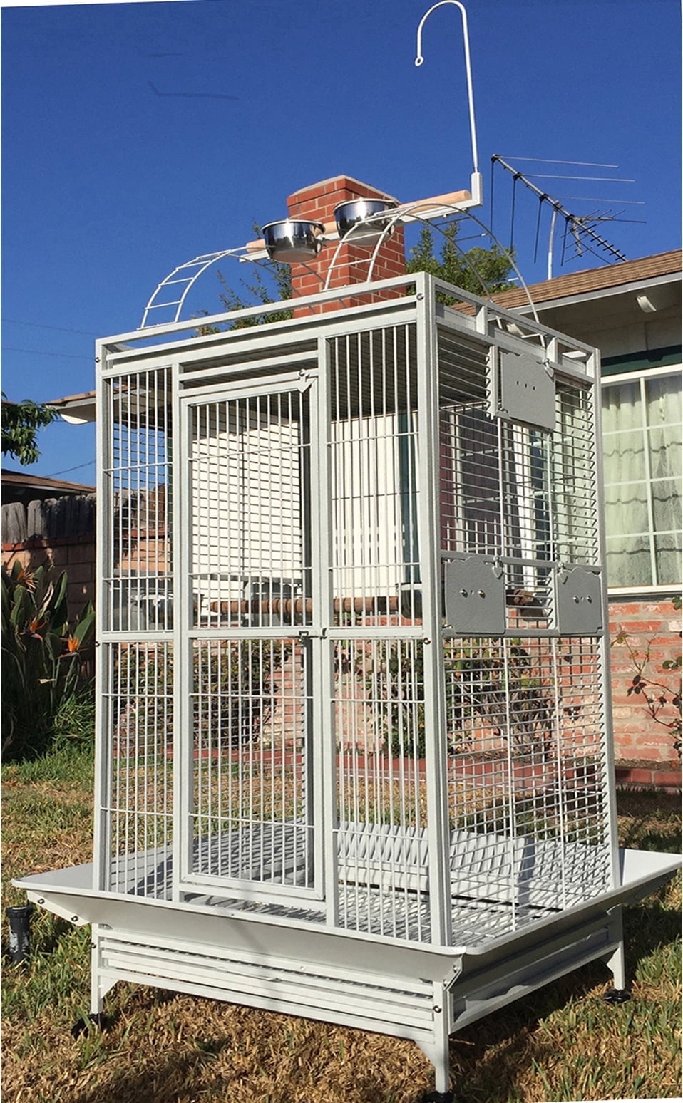 Deluxe X-LARGE 28" x 22" x 75"H Wrought Iron Play Top Double Metal Walk Ladder Bird Parrot Finch Macaw Cockatoo Bird Rolling Cage With Toy Hook