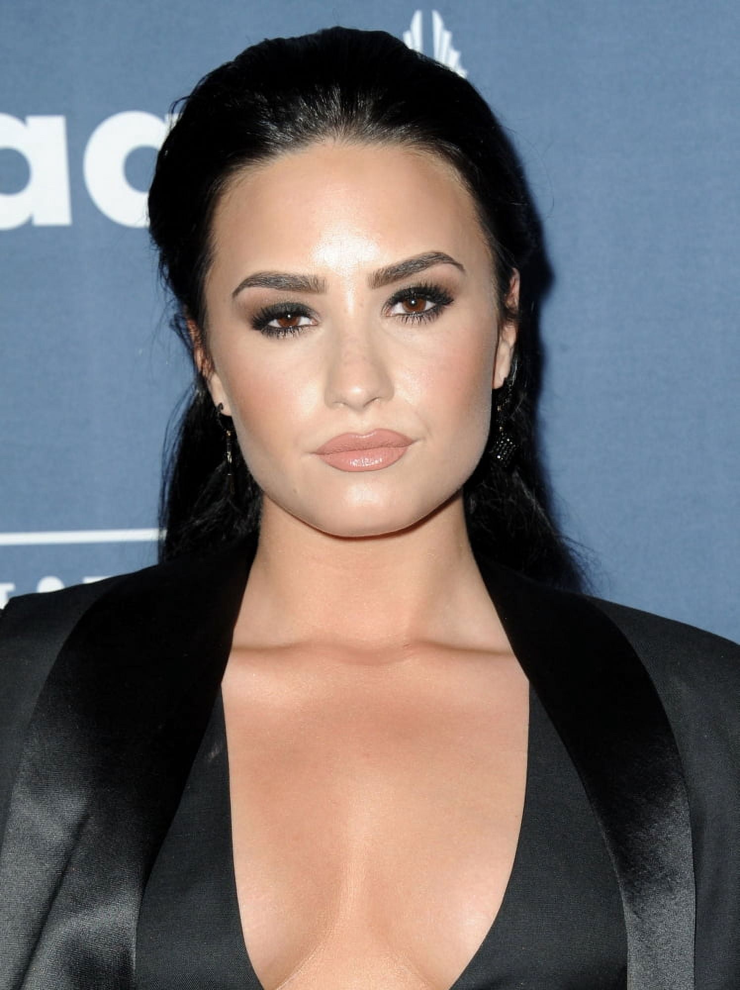 Demi Lovato At Arrivals For 27Th Annual Glaad Media Awards Canvas Art -  (16 x 20)