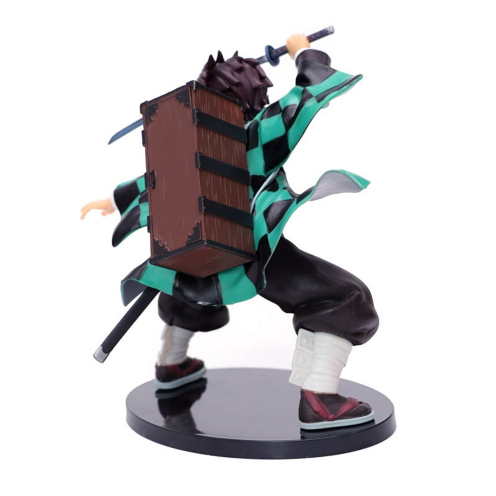 Demon Slayer: Kimetsu no Yaiba - Tanjiro Kamado Figure 6.7 inch ...