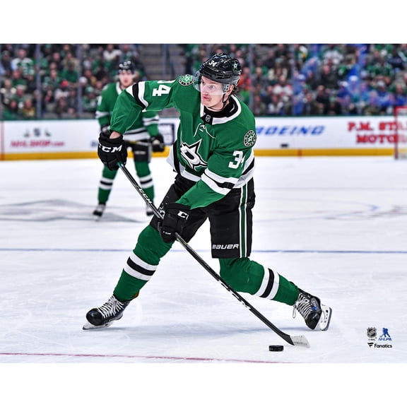 Denis Gurianov Dallas Stars Unsigned Green Jersey Shooting Photograph