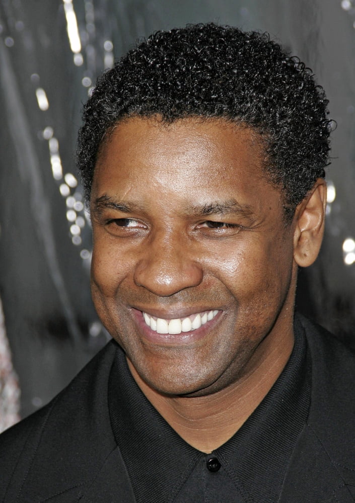 Denzel Washington At Arrivals For Los Angeles Premiere Of American Gangster Canvas Art - (16 x 20)