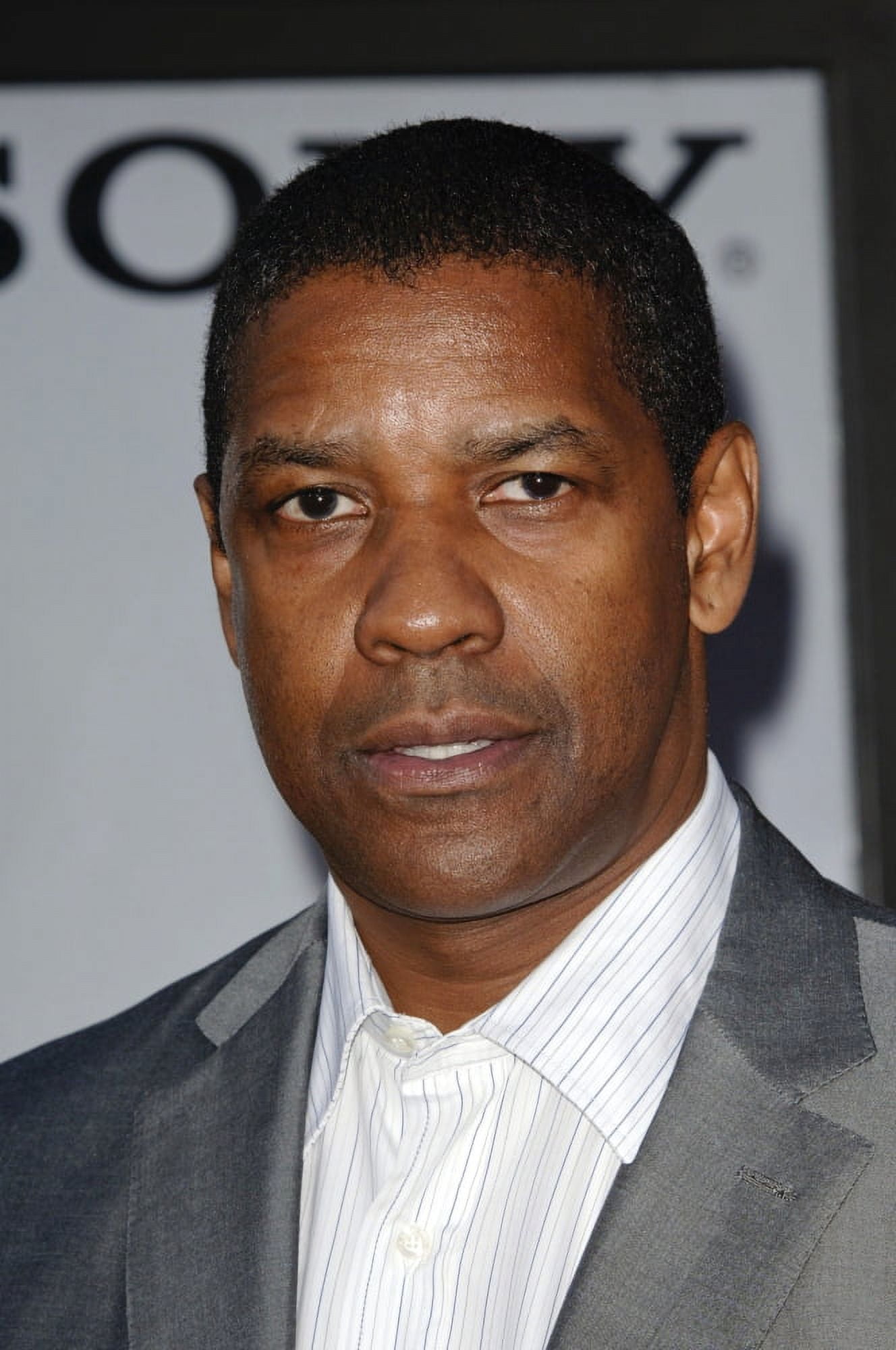 Denzel Washington At Arrivals For The Taking Of Pelham 123 Premiere Canvas Art - (16 x 20)