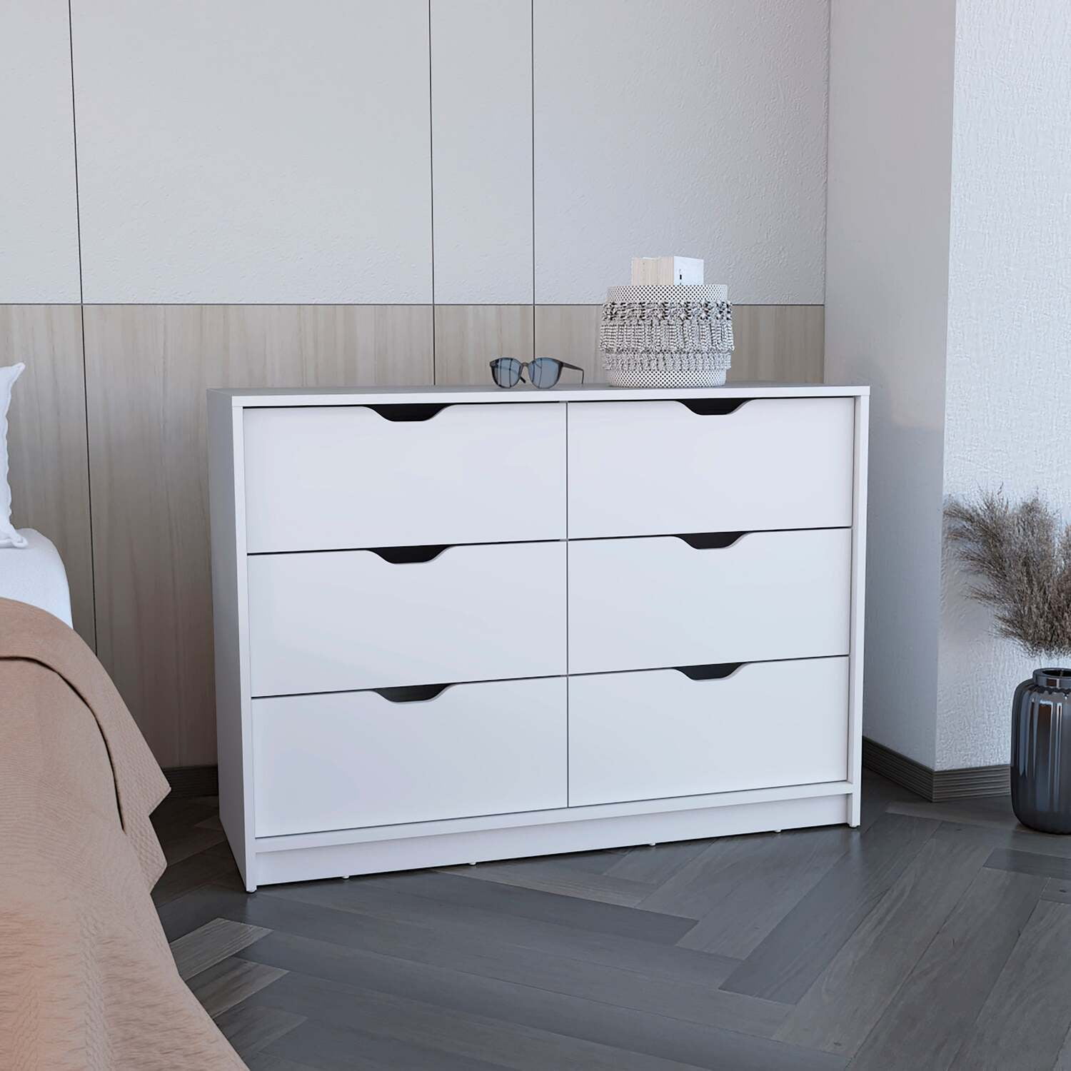 Houma Elegant White 4-Drawer Dresser with Dual Lower Cabinets