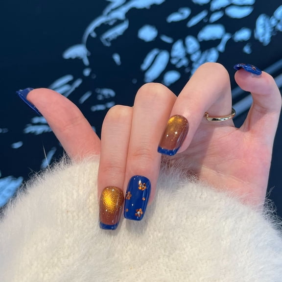 Derison [Dark Gold Elf] Old Money Wind Golden Cat Eye Wearing Nail Piece Blue French Nail Art Fake Nails
