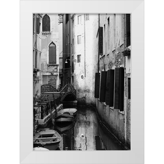 Design Fabrikken 11x14 White Modern Wood Framed Museum Art Print Titled - In Venice