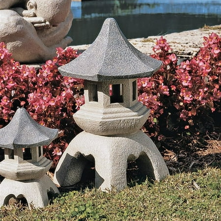 Design Toscano Asian Temple Pagoda Lantern Statue: Large