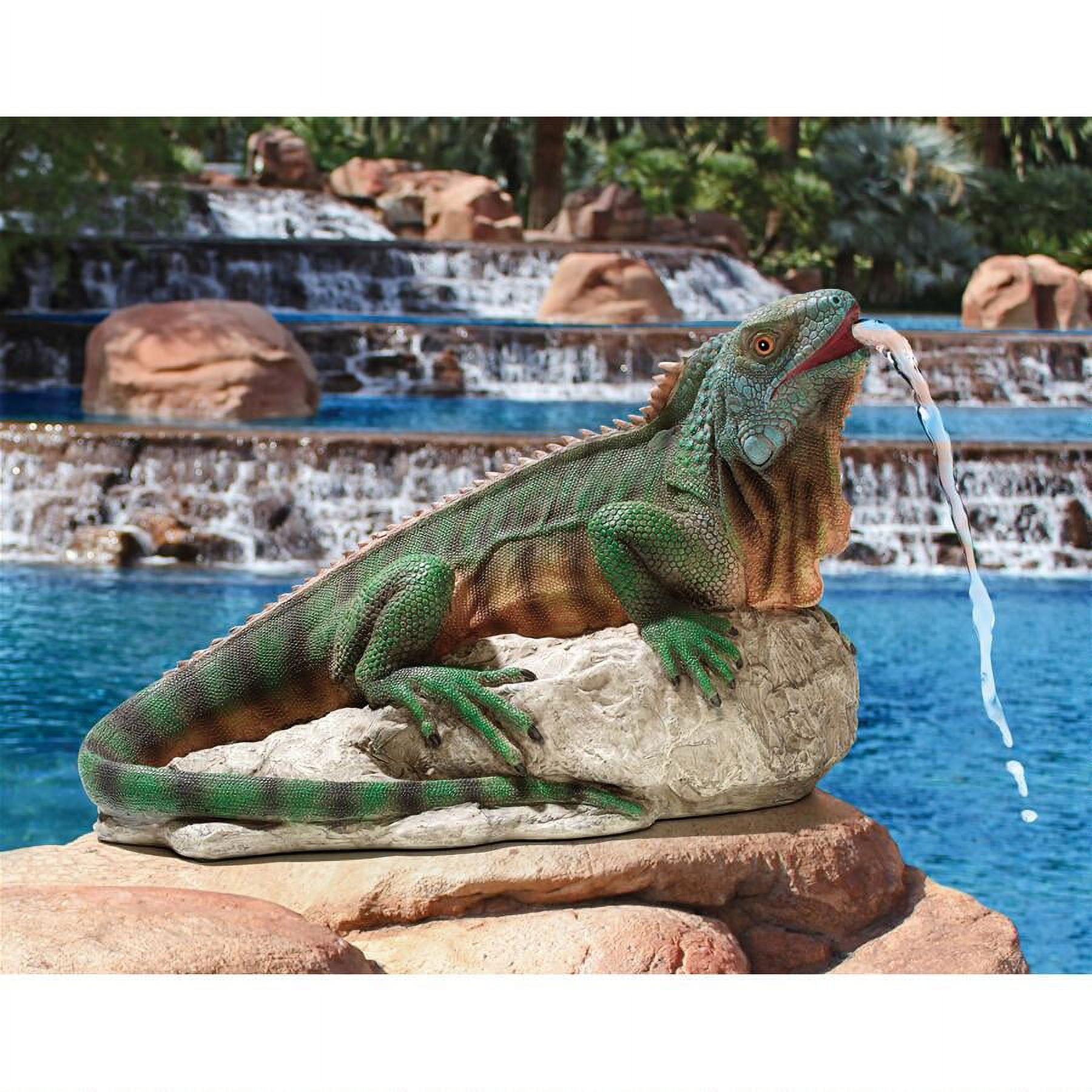 Design Toscano Ike, the Iguana Spitter Piped Statue