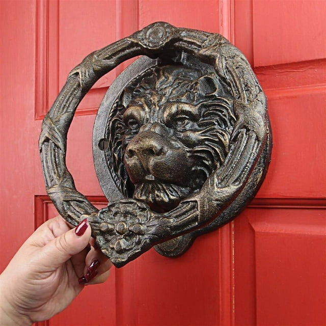 Design Toscano Pride of the Lions Foundry Cast Iron Lion Door Knocker