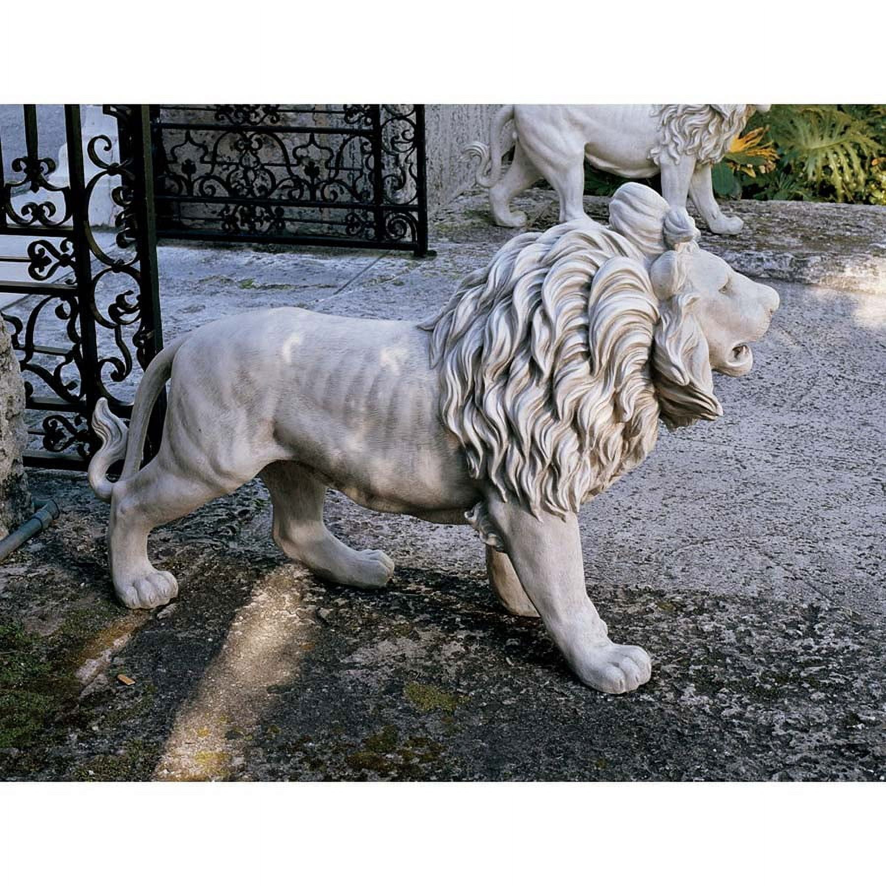 Design Toscano Regal Lion Sentinel of Grisham Manor Statue: Right Foot ...