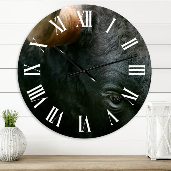 Designart 1 in Quartz Farmhouse Wall Clock