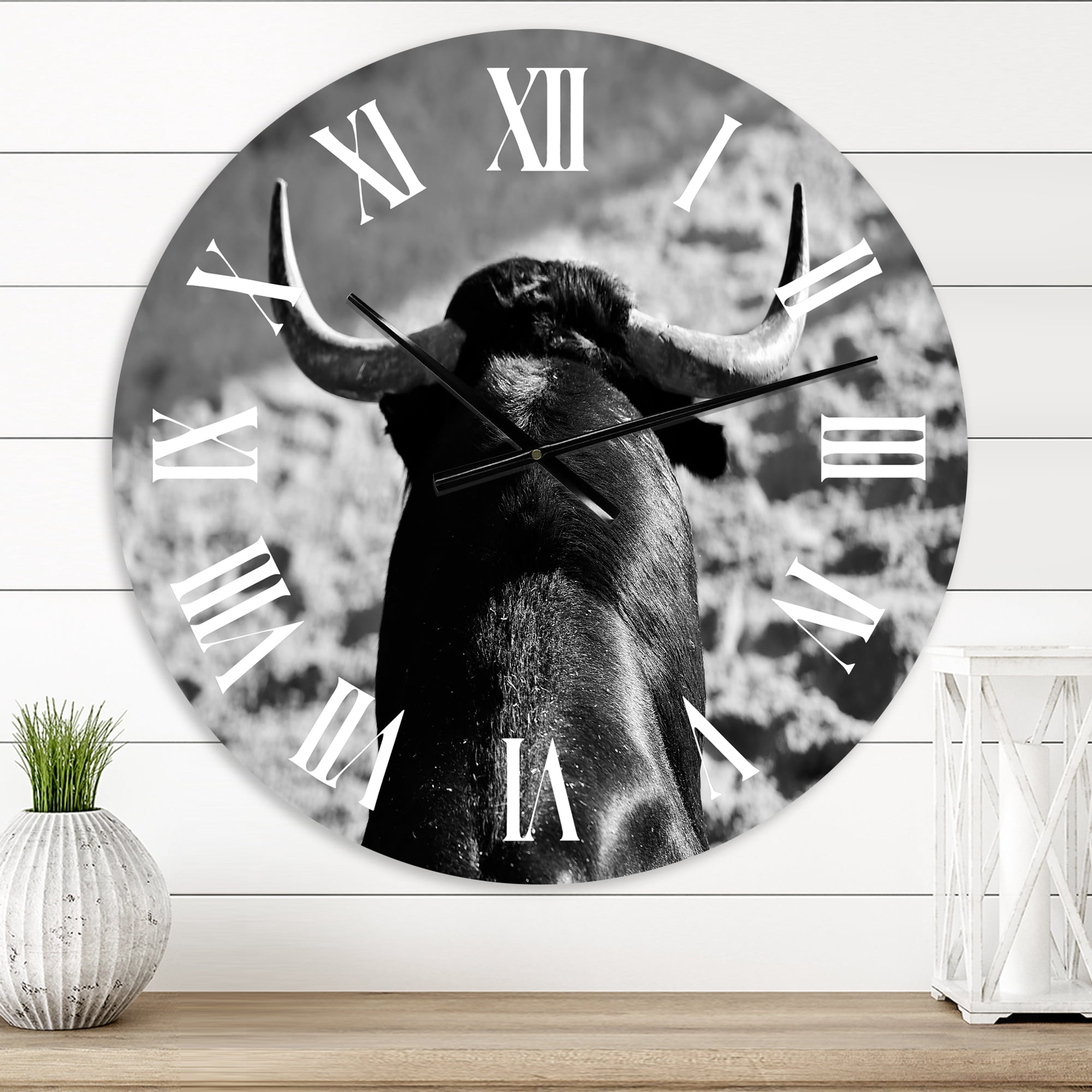 Designart 1 in Quartz Farmhouse Wall Clock