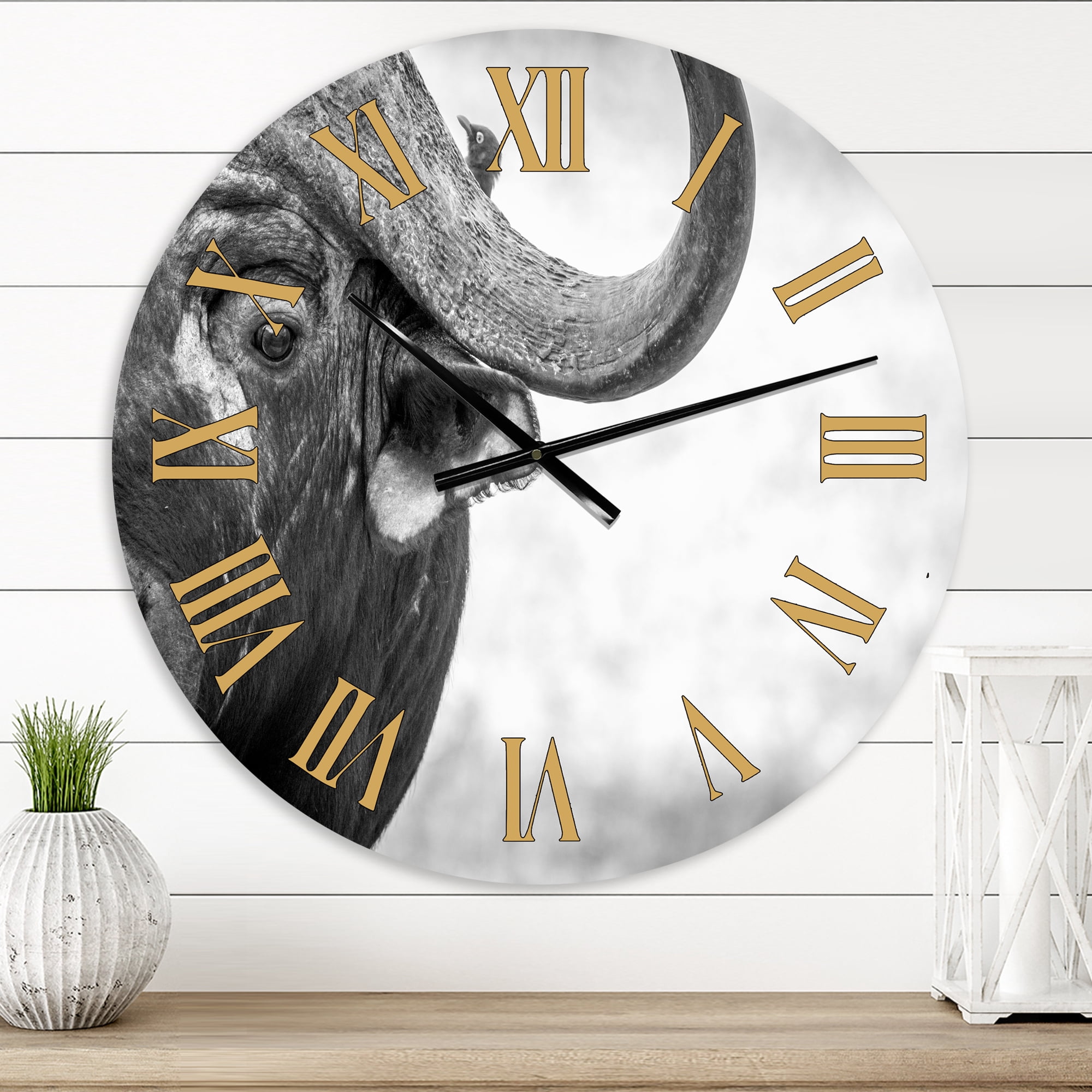 Designart 1 in Quartz Farmhouse Wall Clock