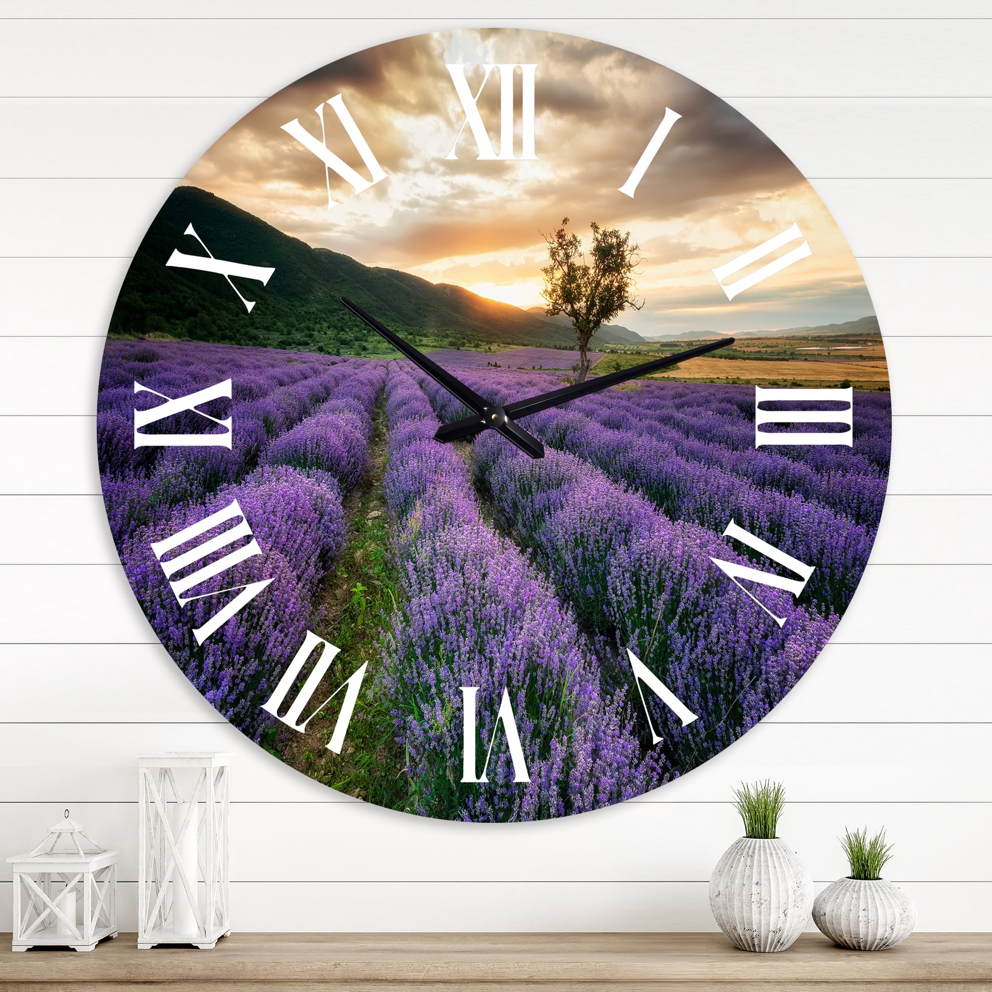 Designart 1 in Quartz Farmhouse Wall Clock