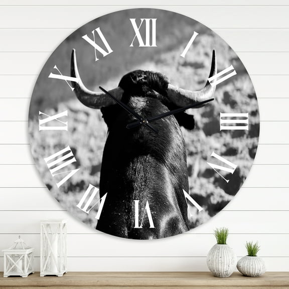 Designart 1 in Quartz Farmhouse Wall Clock