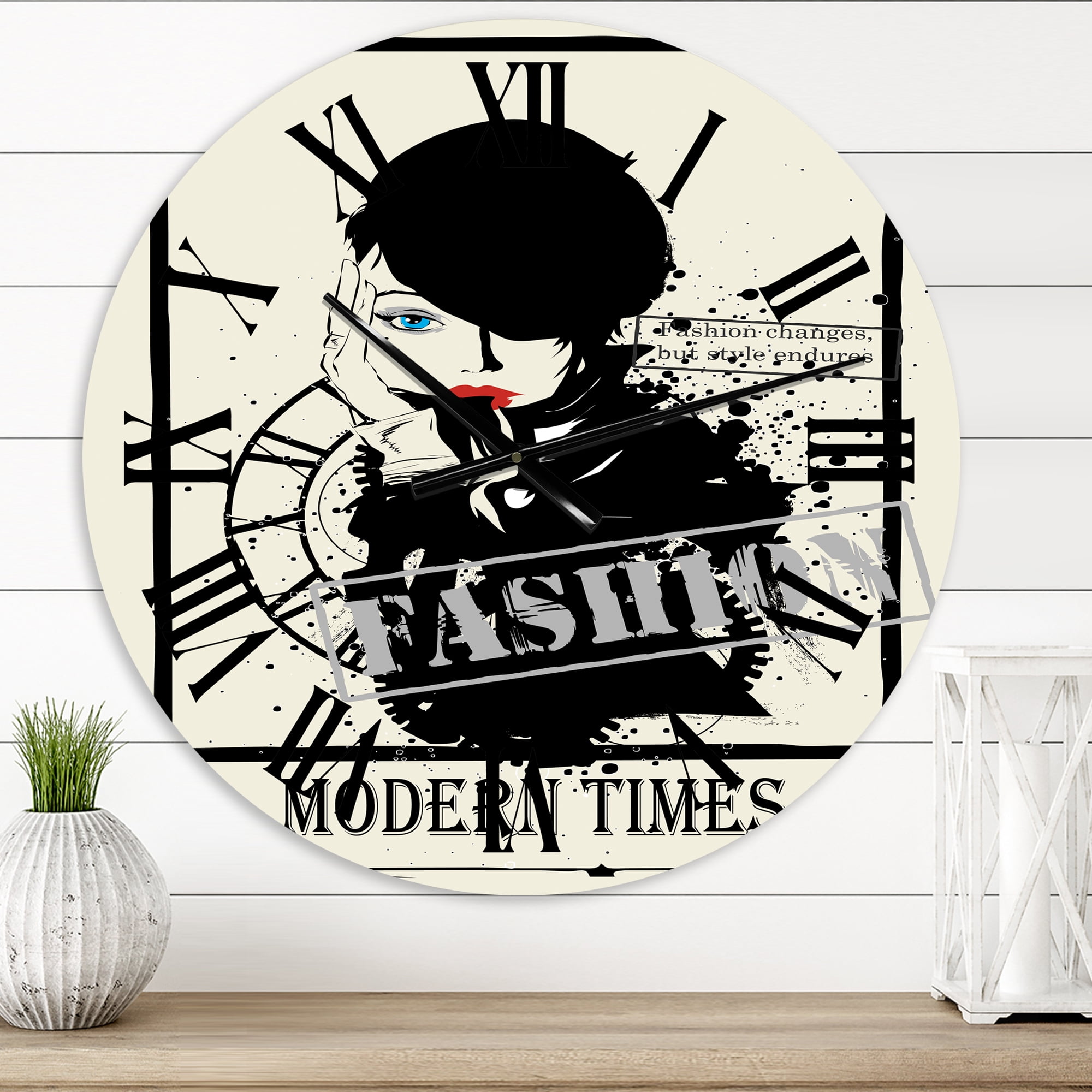 Designart 1 in Quartz Vintage Wall Clock