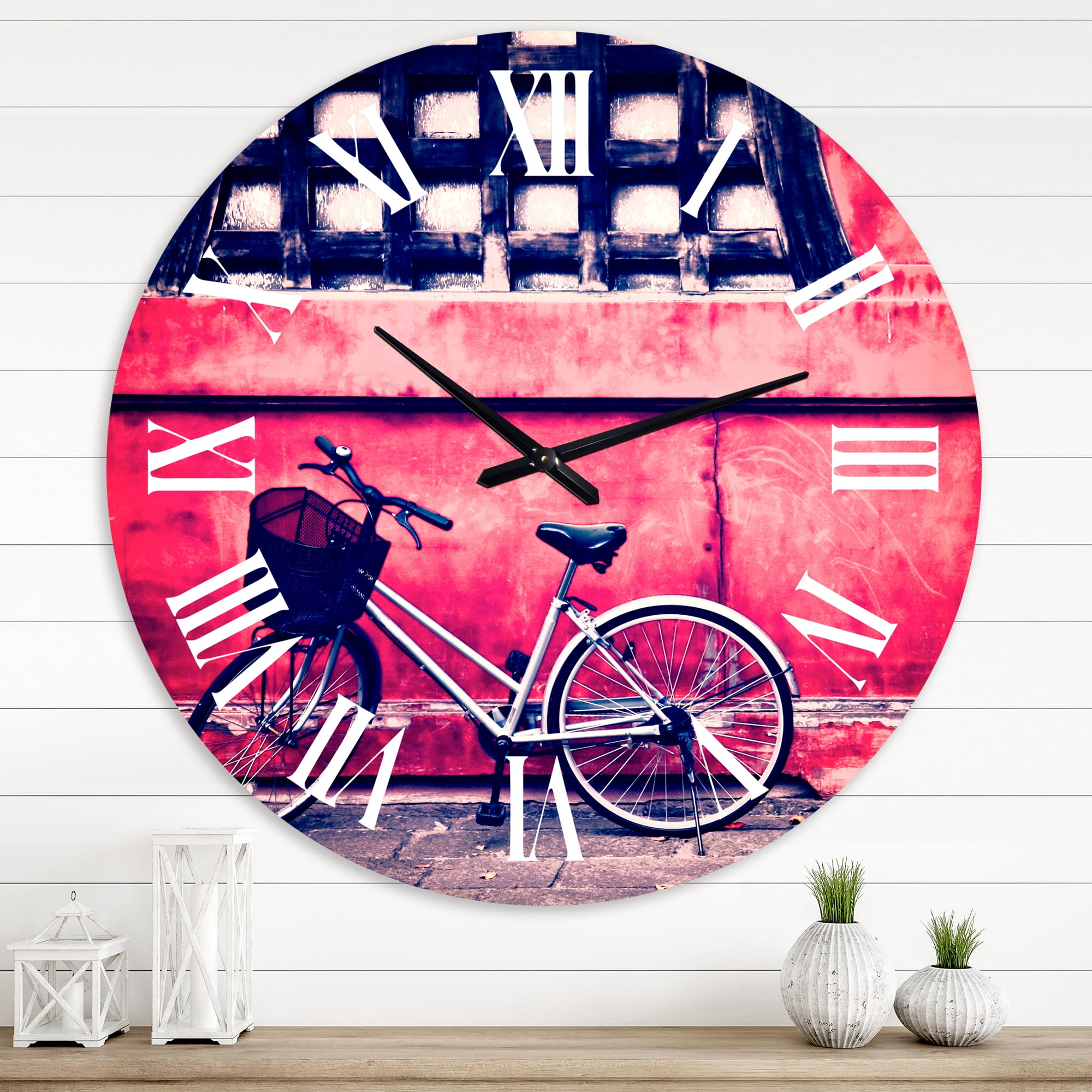 Designart 1 in Quartz Vintage Wall Clock