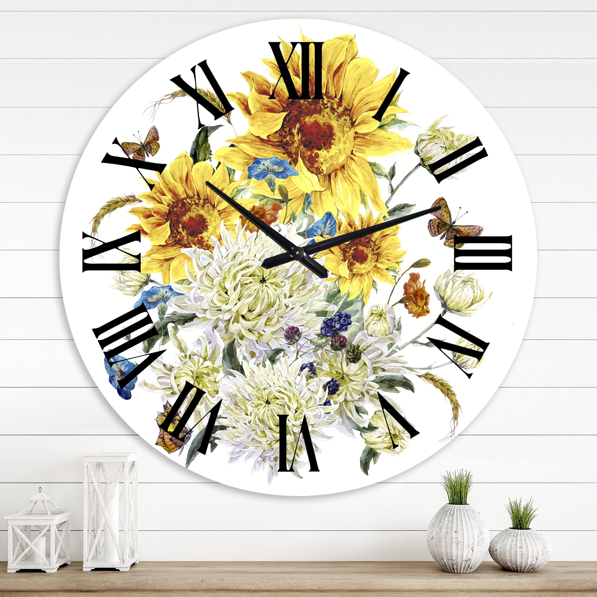 Designart 1 in Traditional Wall Clock