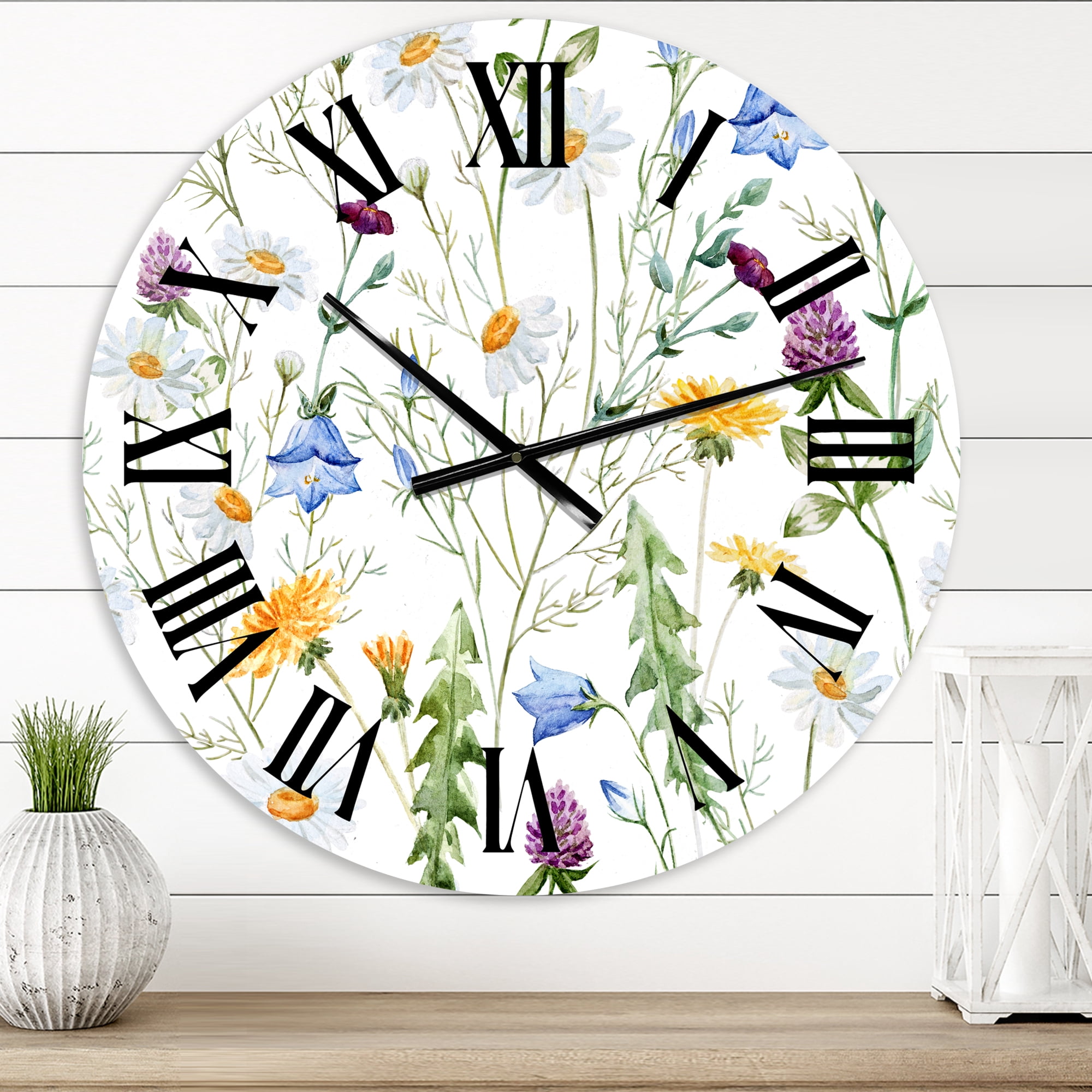 Designart 1 in Traditional Wall Clock