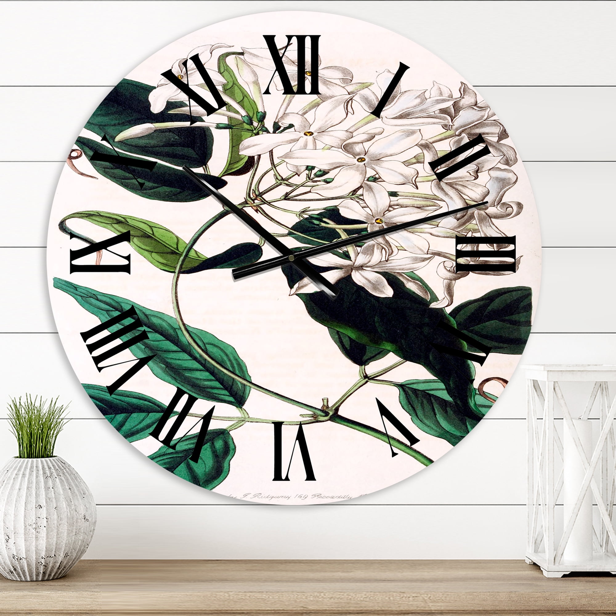 Designart 1 in Traditional Wall Clock