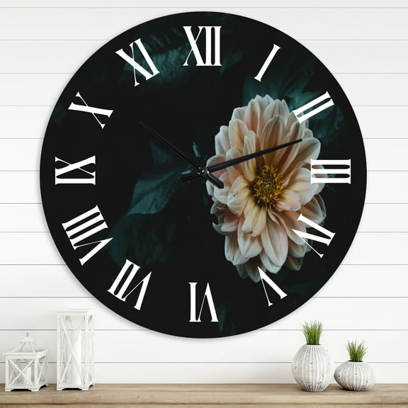 Designart 1 in Traditional Wall Clock