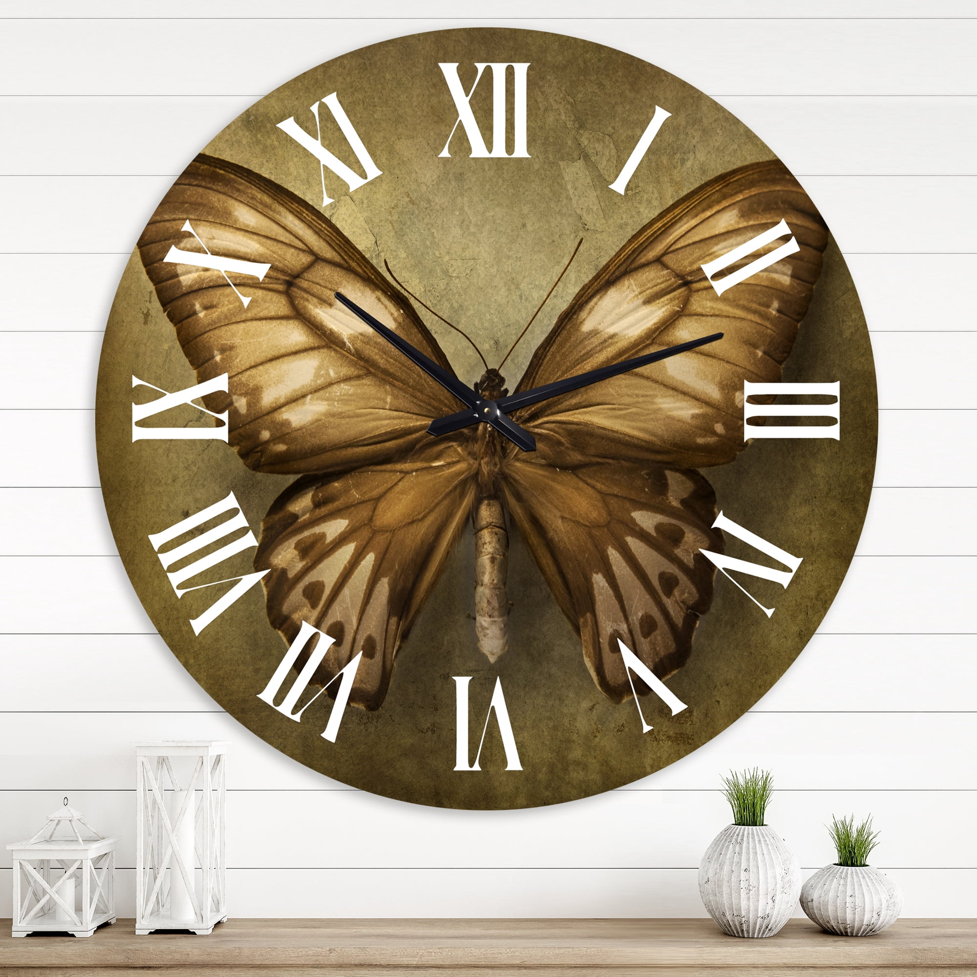 Designart 1 in Vintage Wall Clock