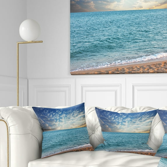 Designart 16" x 16" Blue Polyester Throw Pillow