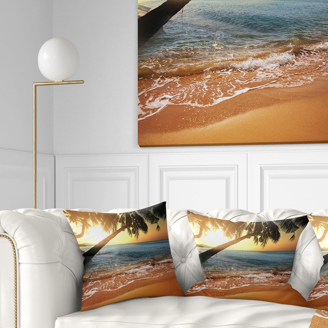 Designart 16" x 16" Multi-color Polyester Throw Pillow
