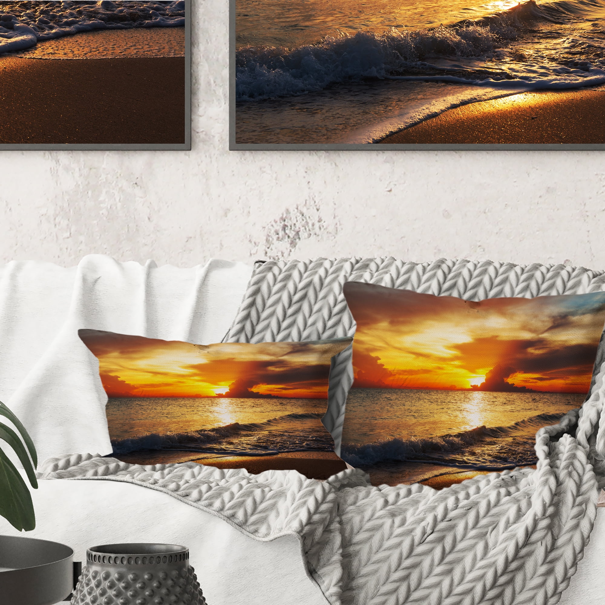 Designart 16" x 16" Multi-color Polyester Throw Pillow