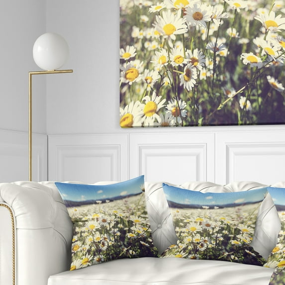 Designart 16" x 16" White Polyester Throw Pillow