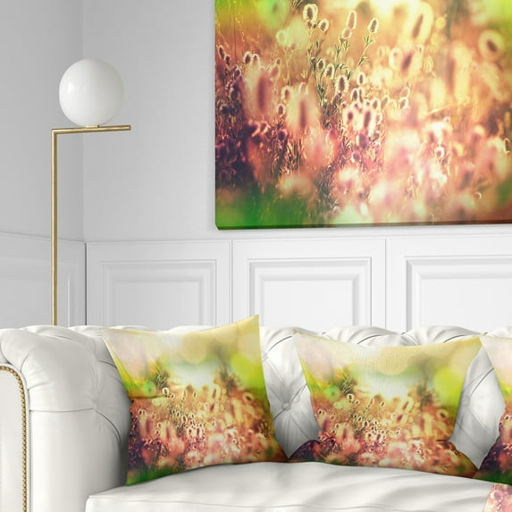 Designart 18" x 18" Green Polyester Throw Pillow