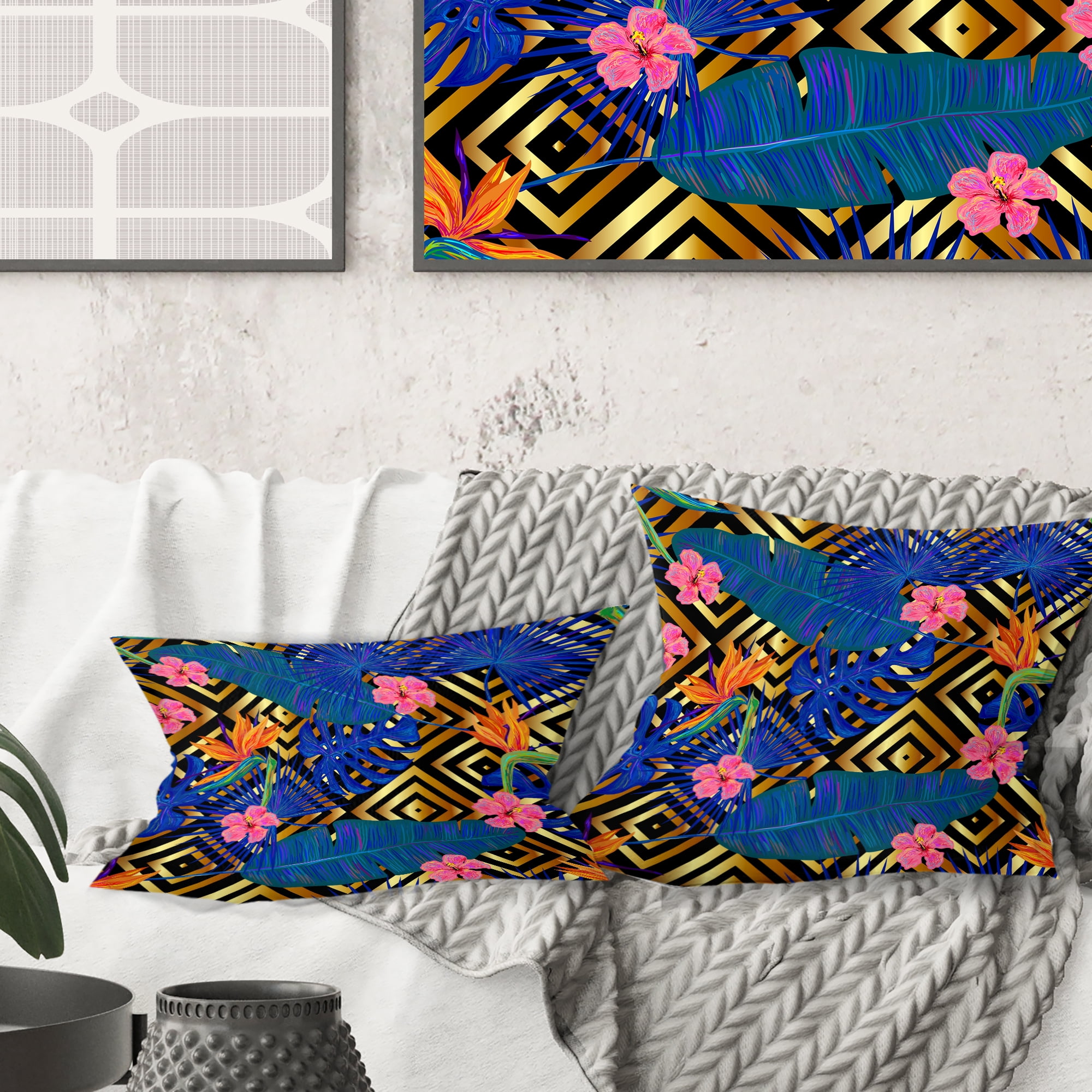 Designart Abstract Retro Design VI' Mid-Century Modern Throw Pillow - 18x18