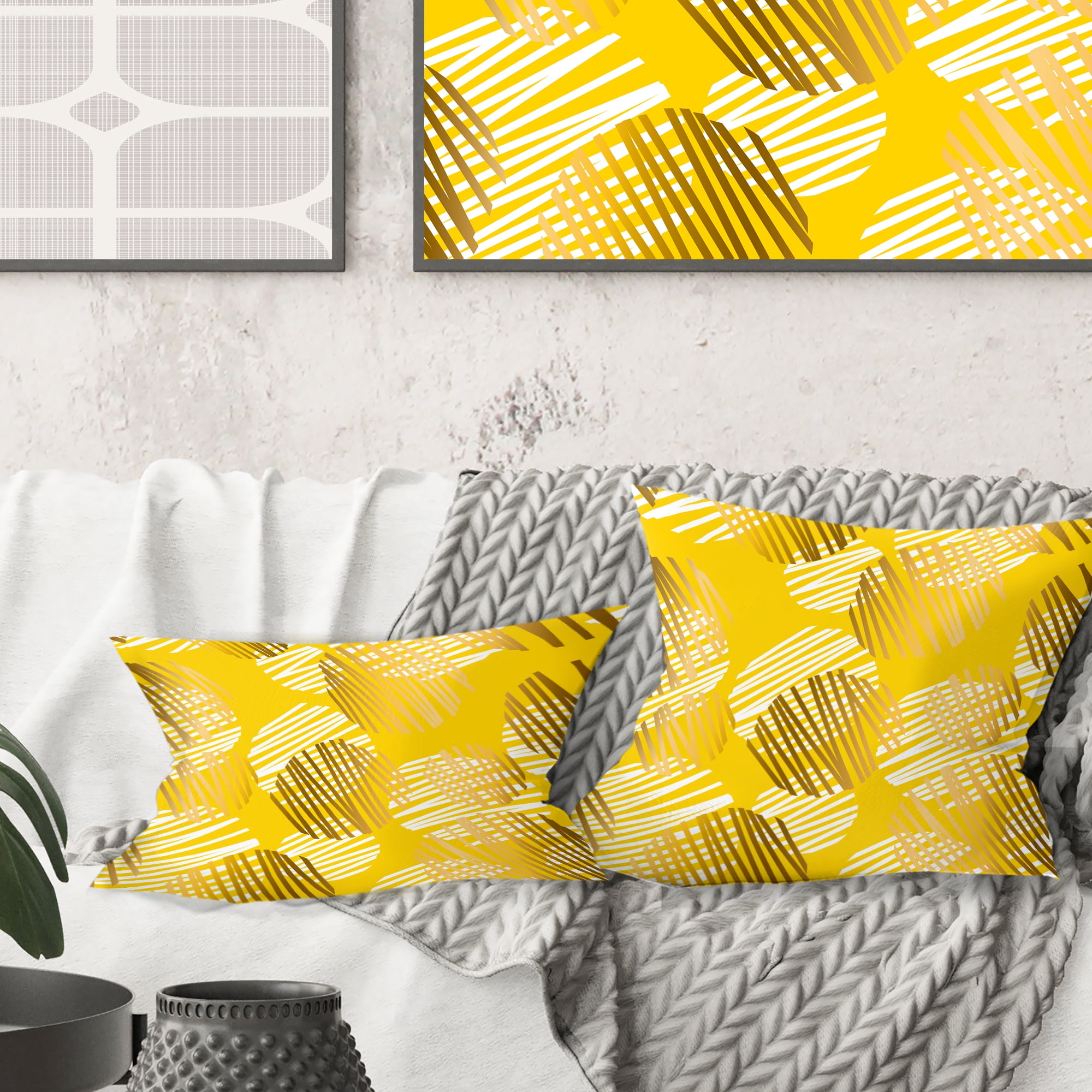 Designart Abstract Retro Geometric IV' Mid-Century Modern Throw Pillow - 18x18