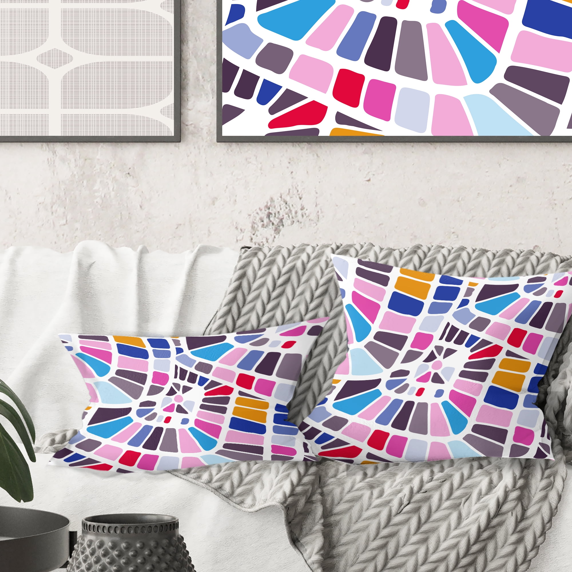 Designart Abstract Retro Geometric Pattern I' Mid-Century Modern Throw Pillow - 18x18
