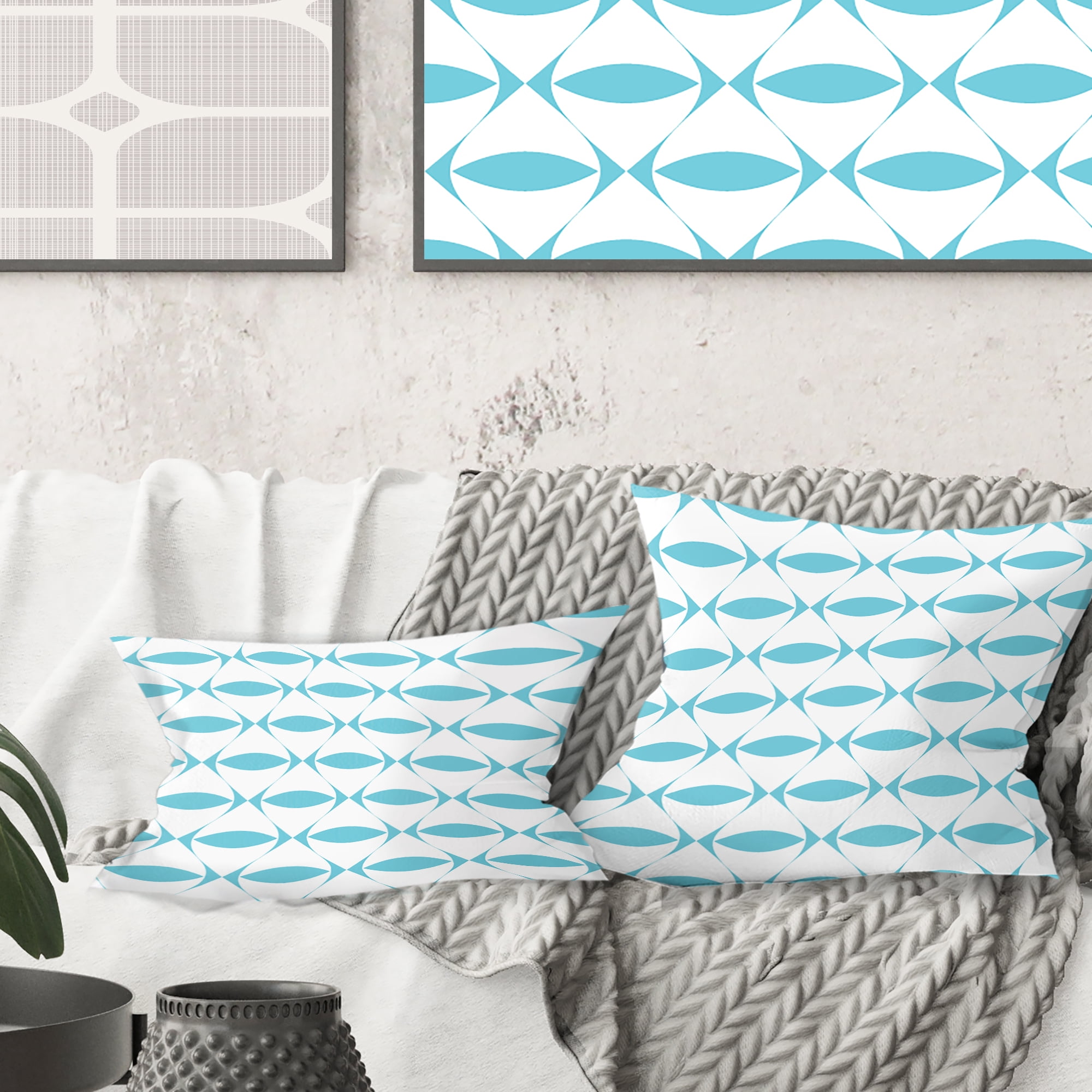 Designart Abstract Retro Geometrical Design III' Mid-Century Modern Throw Pillow - 18x18