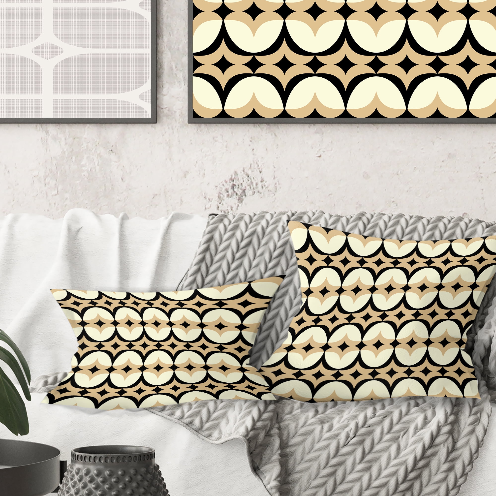 Designart Abstract Retro Geometrical Design VII' Mid-Century Modern Throw Pillow - 18x18