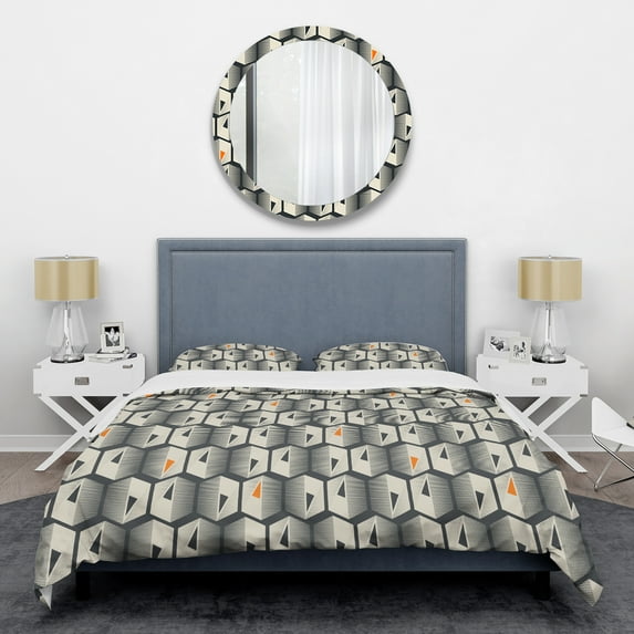Designart 'Abstract Retro Triangular Geometrics' Mid-Century Modern Duvet Cover Set