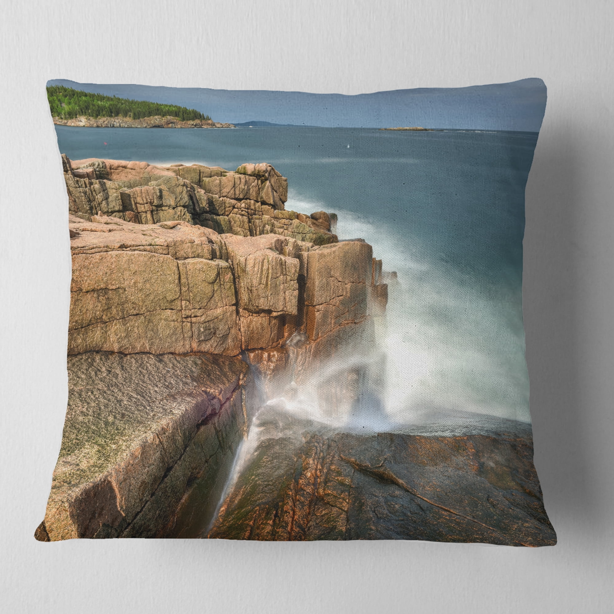 Designart Acadia National Park Coast - Oversized Beach Throw Pillow - 18x18