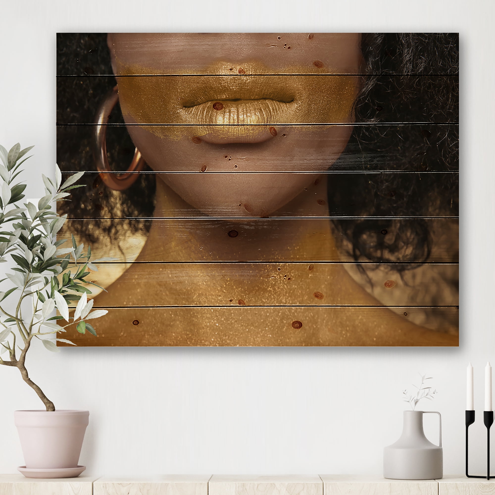 Designart 'Afro American Girl With Golden Paint on Body' Modern Print on Natural Pine Wood