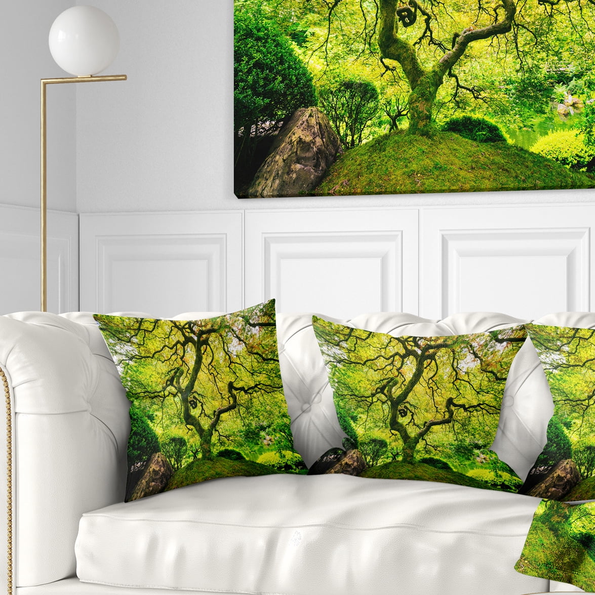 Designart Amazing Green Tree - Photography Throw Pillow - 16x16