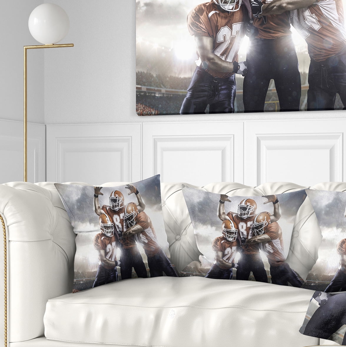 Designart American Footballer in Action - Sport Throw Pillow - 18x18