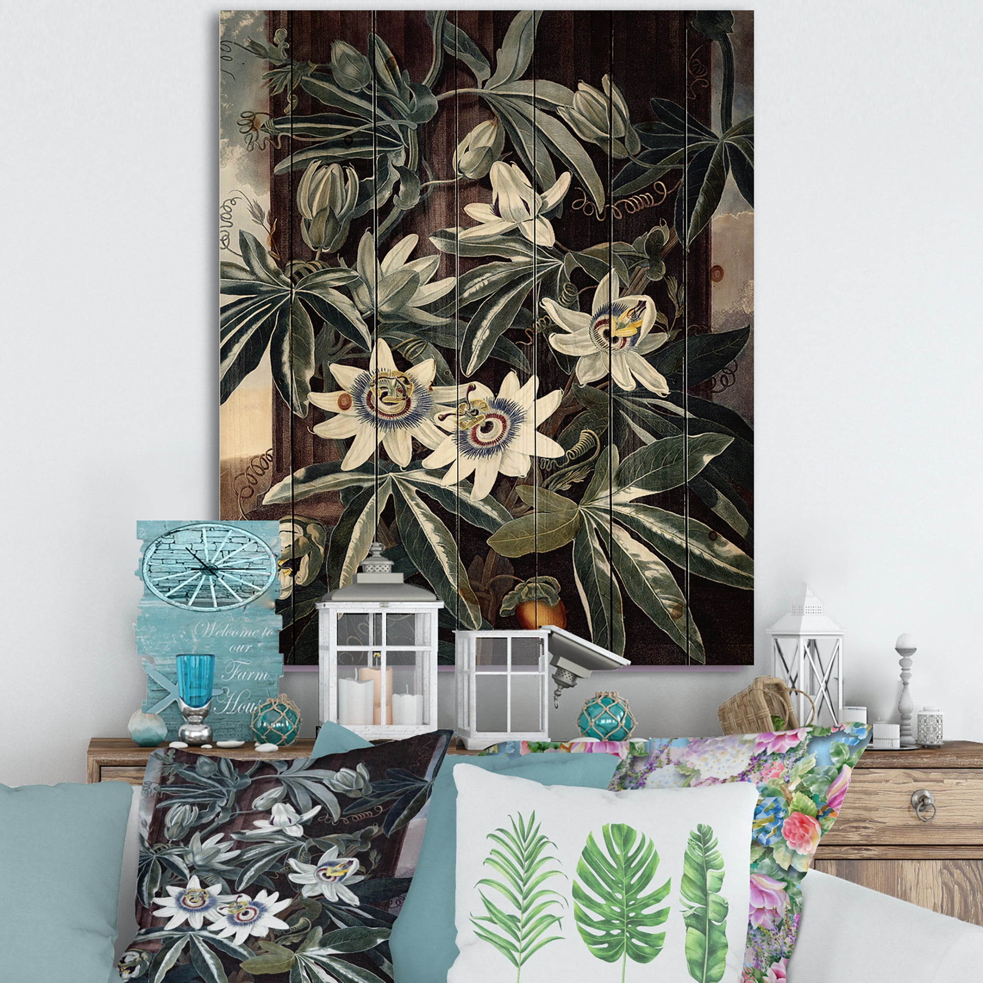 Designart 'Ancient Flowers I' Traditional Print on Natural Pine Wood