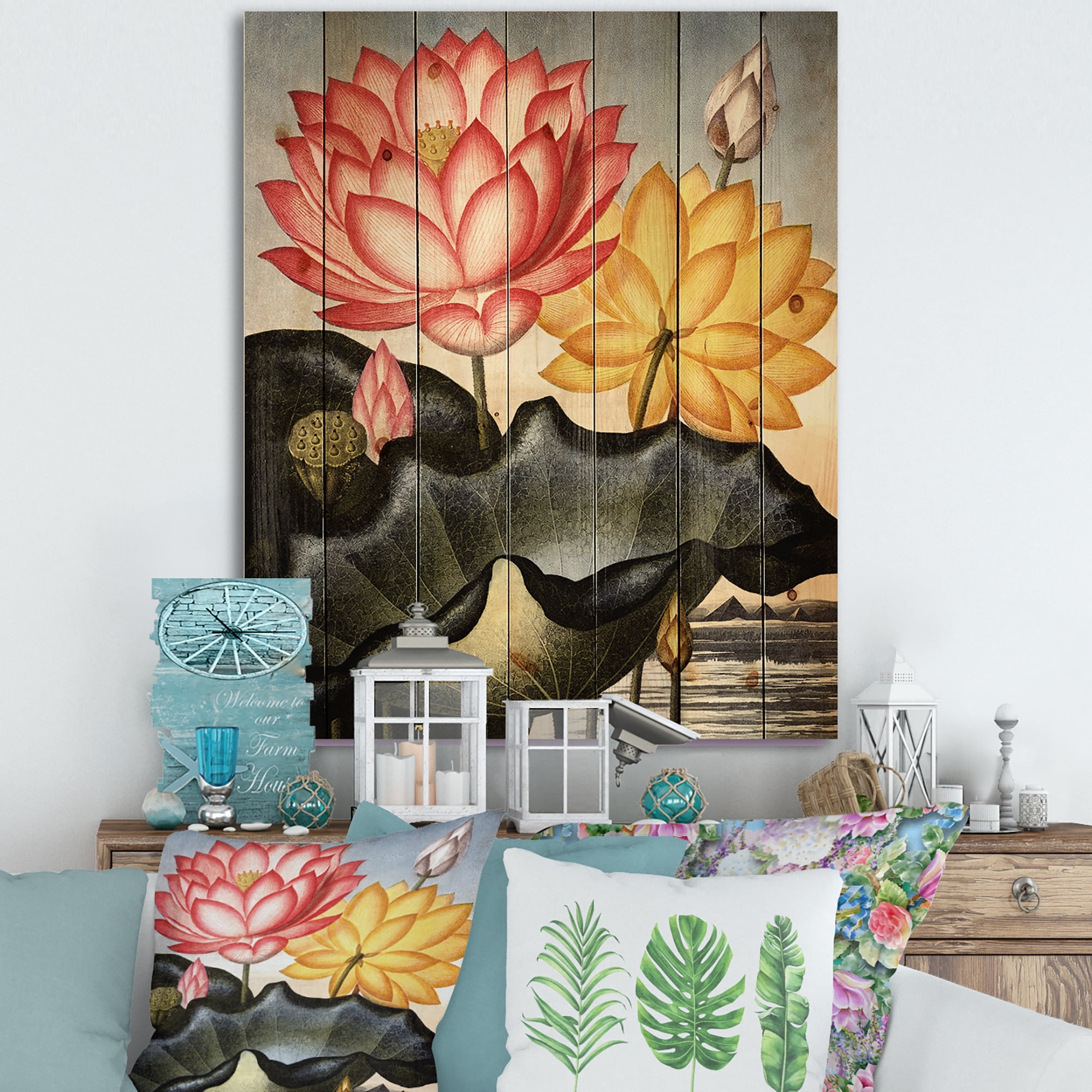 Designart 'Ancient Flowers II' Traditional Print on Natural Pine Wood