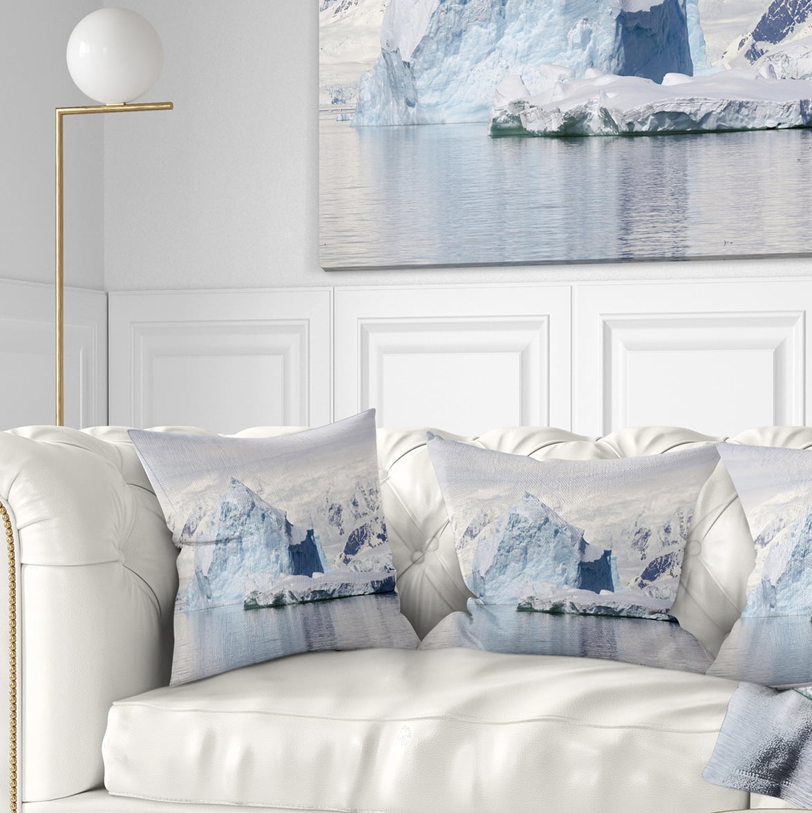 Designart Antarctica Mountains - Landscape Photo Throw Pillow - 18x18