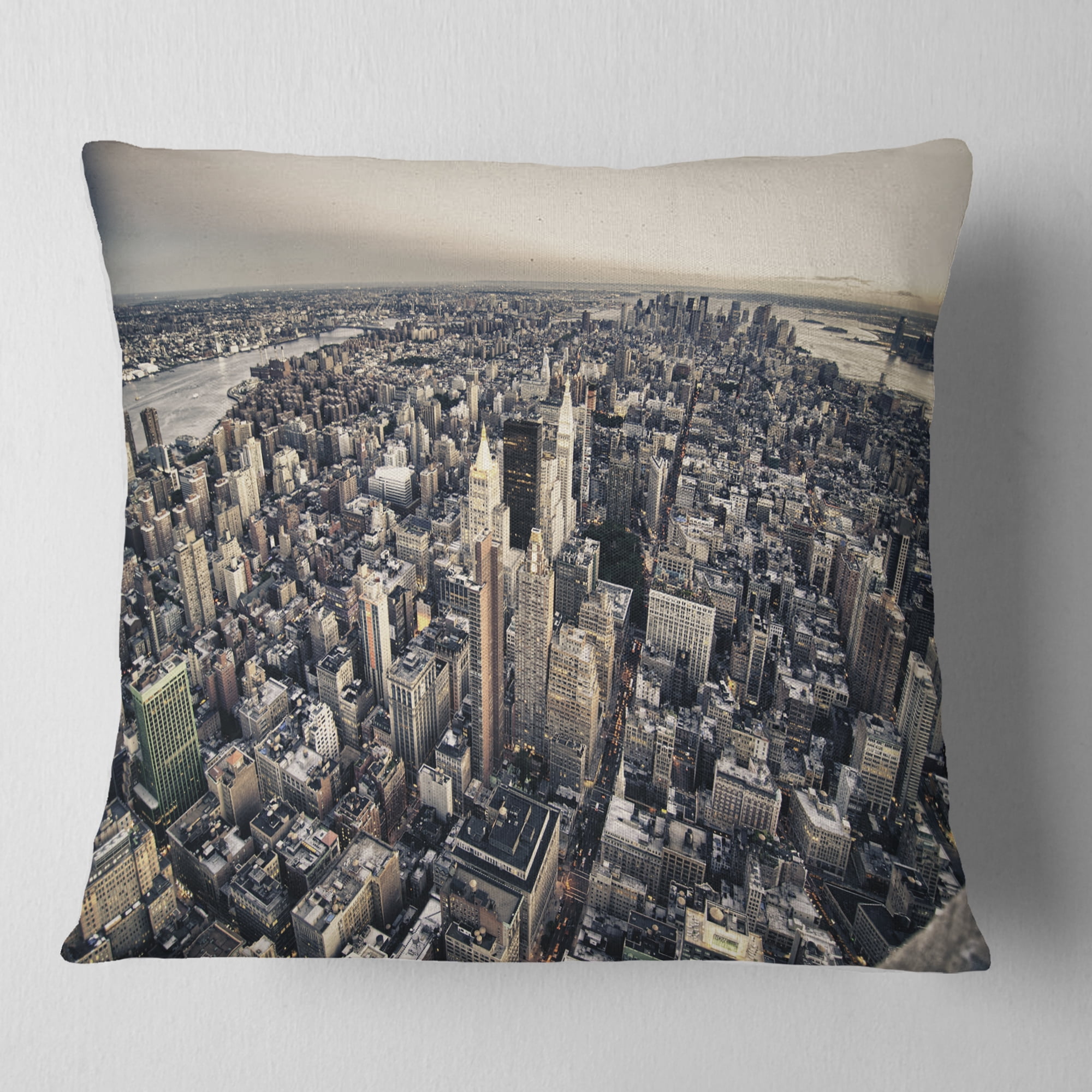 Designart Architecture and Colors of New York - Modern Cityscape Throw Pillow - 18x18